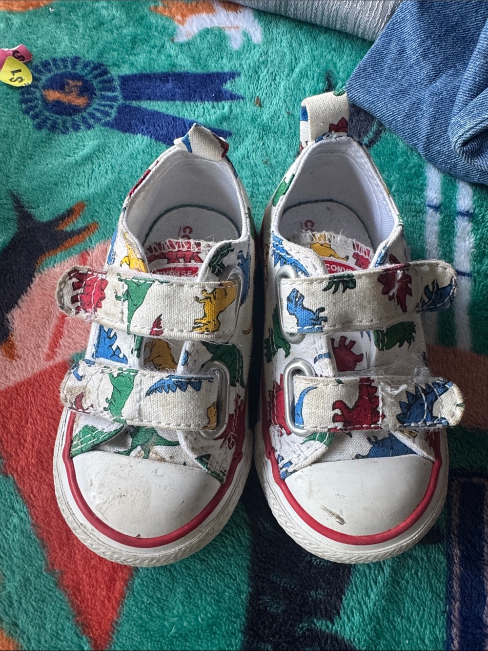 Converse Kids White Canvas Sneakers with Red Blue Green Yellow Dinosaurs